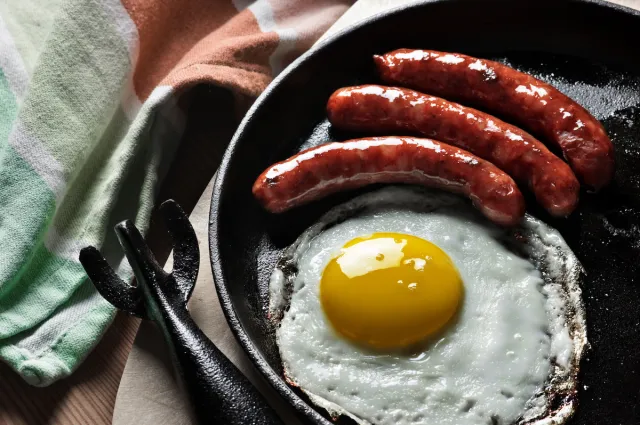 eggs with sausage