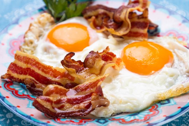 eggs with bacon